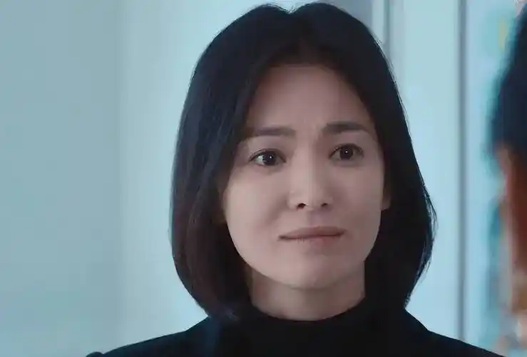 宋慧乔最新专访回应憔悴苍老"我是上了年纪",还透露感情现状_文东