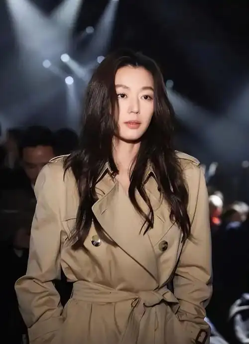 千颂伊全智贤近况 全智贤还那么千颂伊(24)