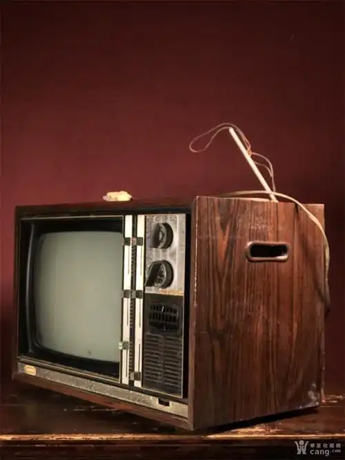 旧藏老式经典电视机(坏的,买个念想)_地摊交易_华夏收藏网