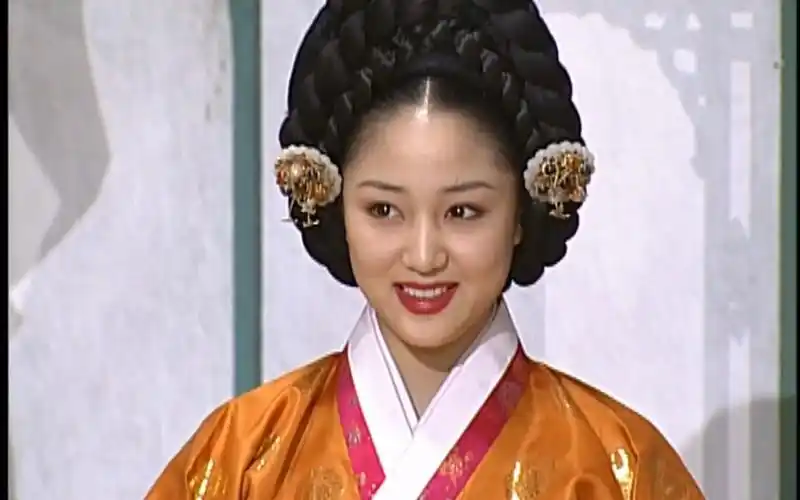 【王与妃中字】燕山君借册封张绿水挑战仁粹大王大妃