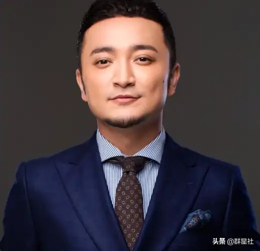 小尼个人资料简介年龄(央视主持人尼格买提:30岁结婚,9年未生娃,给