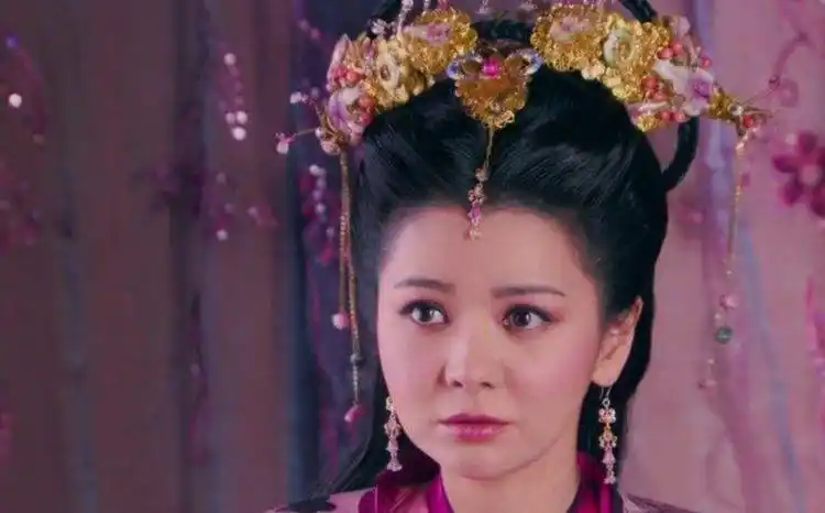 她10岁入宫得宠,15岁为皇帝生下皇子,晚年的结局却不美好