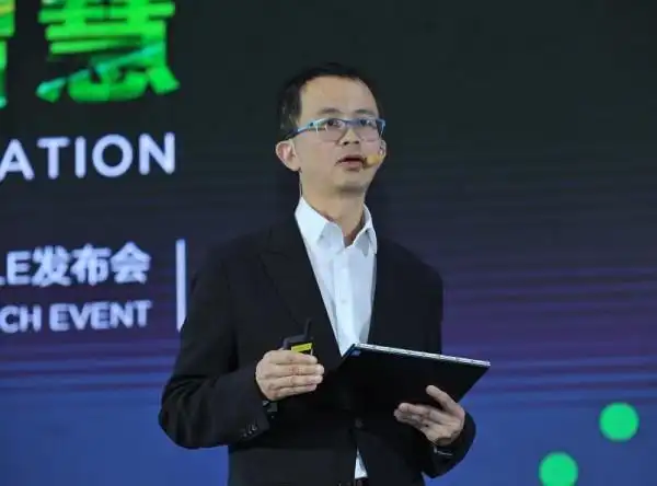 联想集团数据中心业务集团中国区销售副总裁李国庆