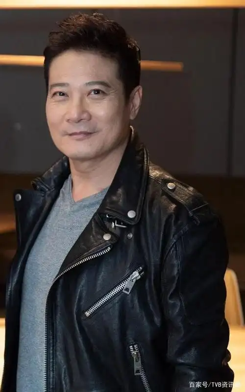 tvb著名男星被误传中招确诊老婆急澄清力证清白他每天都在家