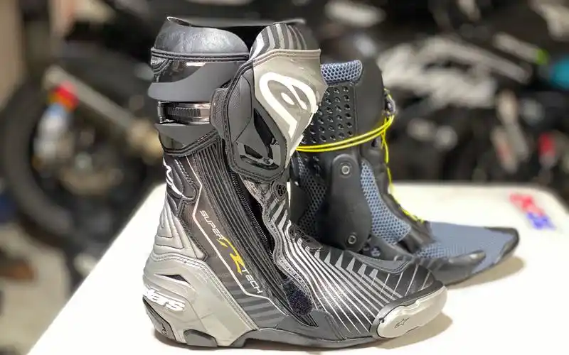 顶级 摩托车 赛车靴 alpinestars supertech r a星