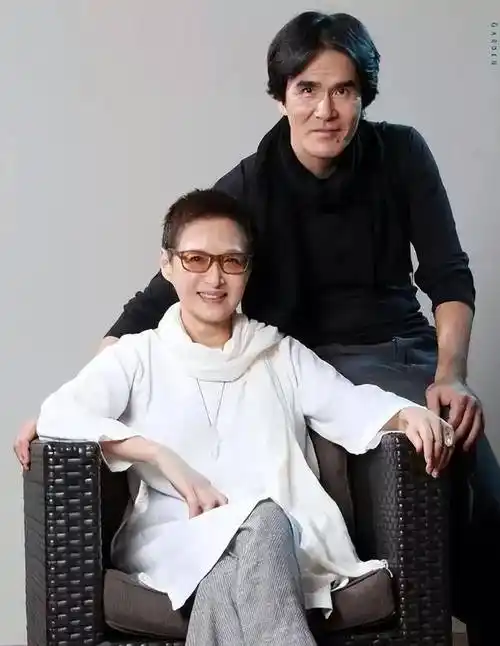 交,整容近乎完美的女星,林青霞见她都说:她让我失色_李敖_胡因梦_美人