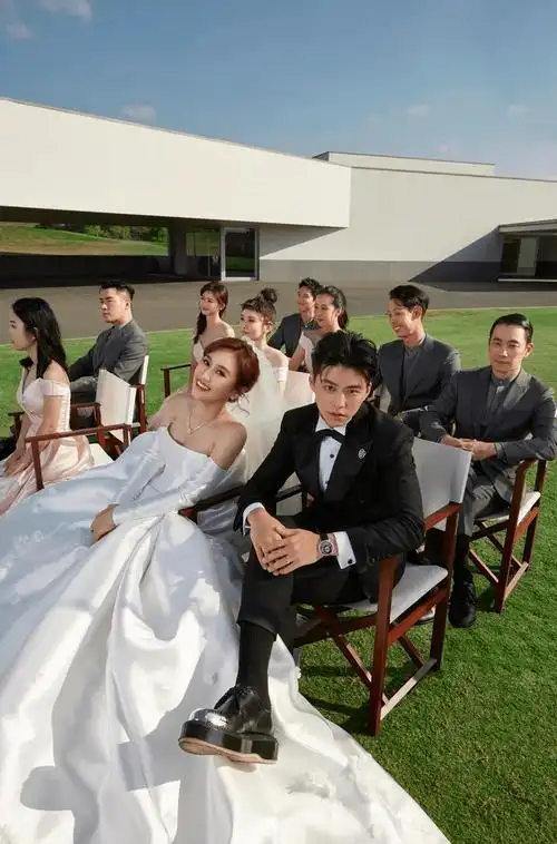 原创吴姗儒婚礼现场曝光一身行头数百万爸爸吴宗宪献唱不忘卖货