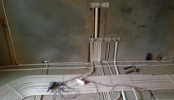 水电工水电安装灯具安装电路改造灯具维修防水电师傅