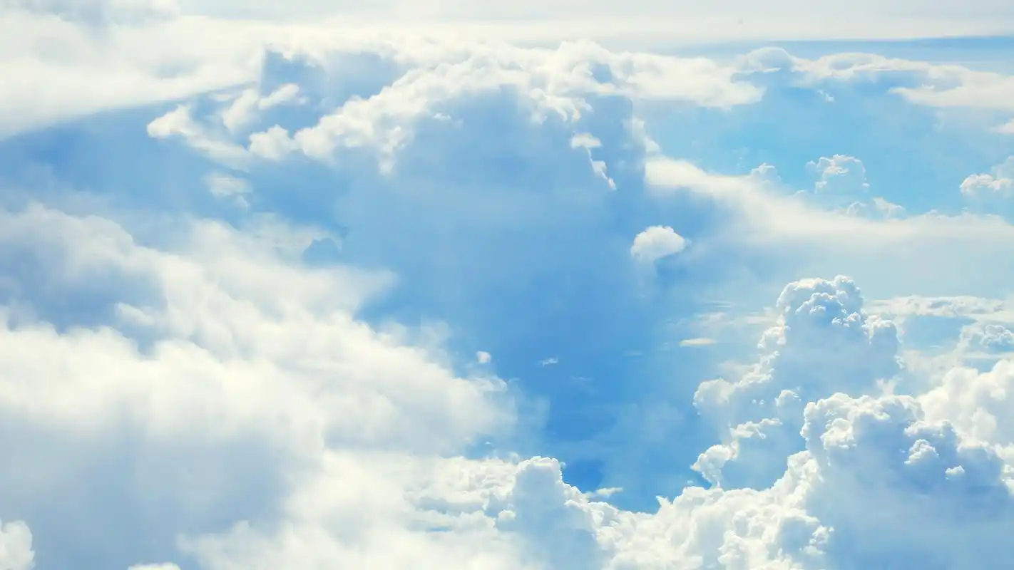 com给你带来更多你喜欢的电脑桌面壁纸.