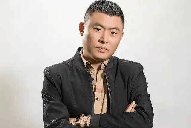 届时,《四平青年之幸福花开》网剧第一季各大主演:张浩,蓝波,张厦