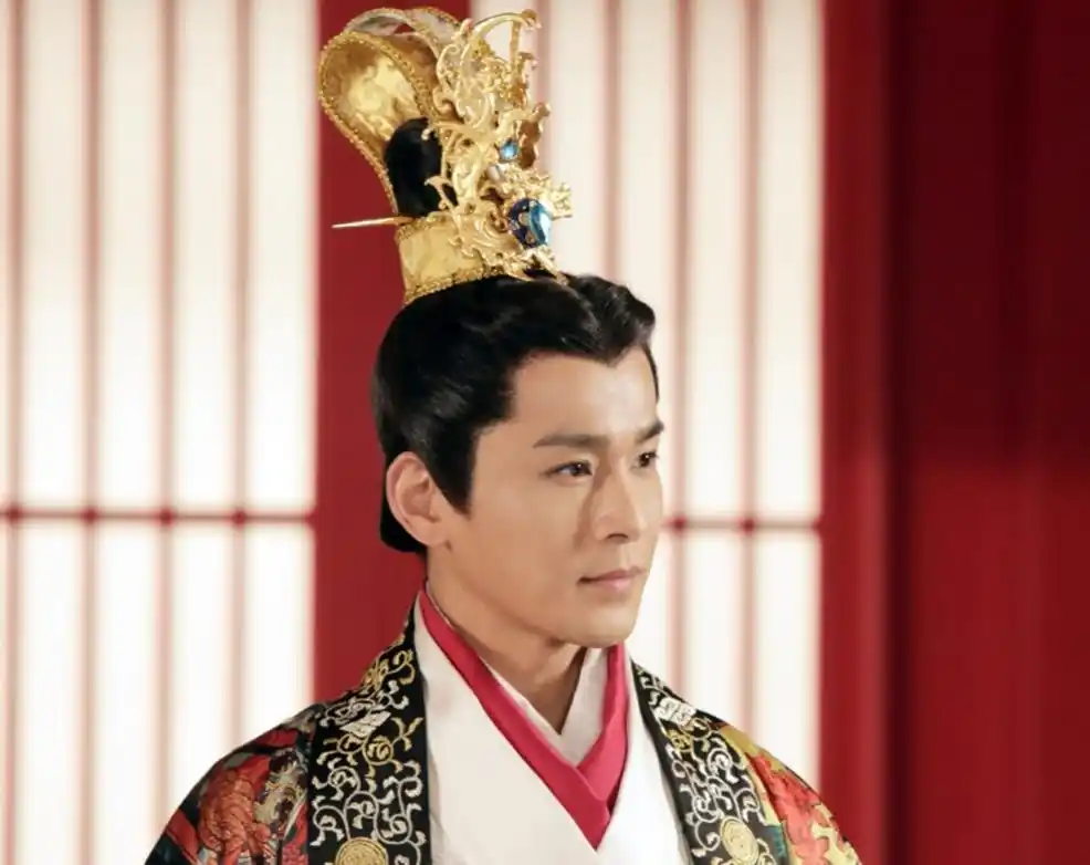 李治廷:《武媚娘传奇》李治 各种造型华丽大气,对武媚娘执着的爱很是