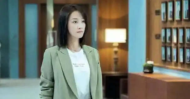 原创原创精英律师评分持续下跌蓝盈莹被群嘲经纪人发文表强烈不满