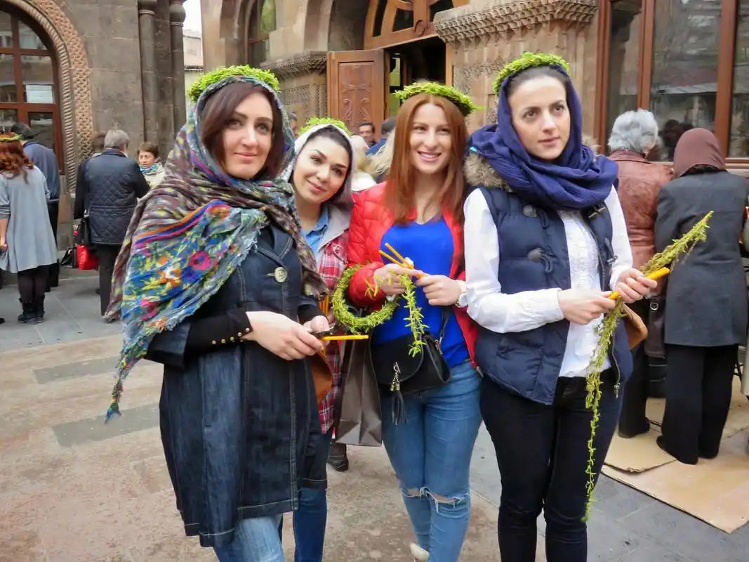 图-亚美尼亚街头亚美尼亚人也许会意识到:他们有可能永远都收不回