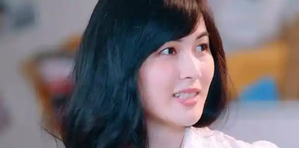 在吴尊看来,林丽吟是他背后的女人,最伟大的太太.