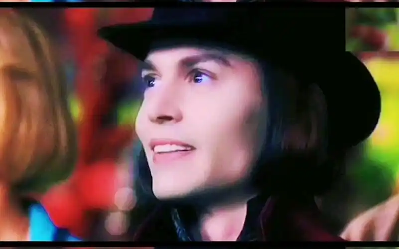 约翰尼德普威利旺卡真的有种娇媚但是又俊俏的斯文败类的感觉啊