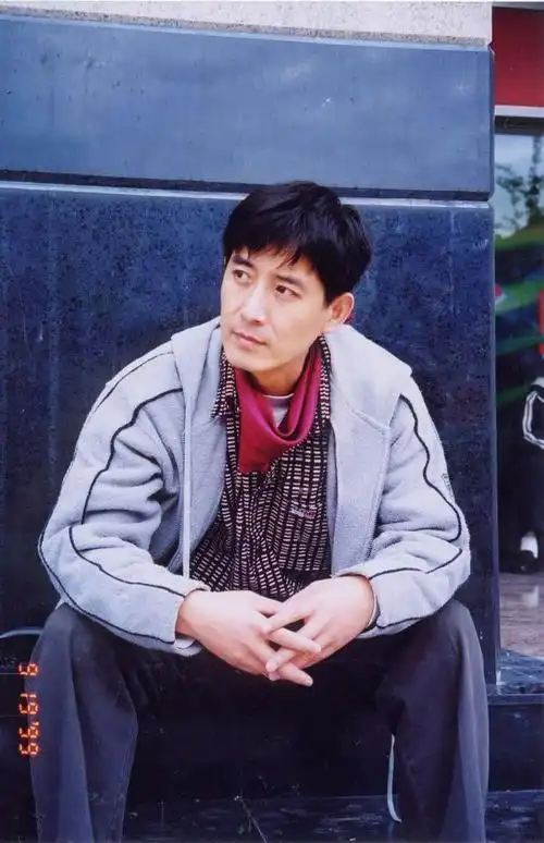 马跃写真图片-自制1920x1200壁纸.大图-明星写真馆n63.com