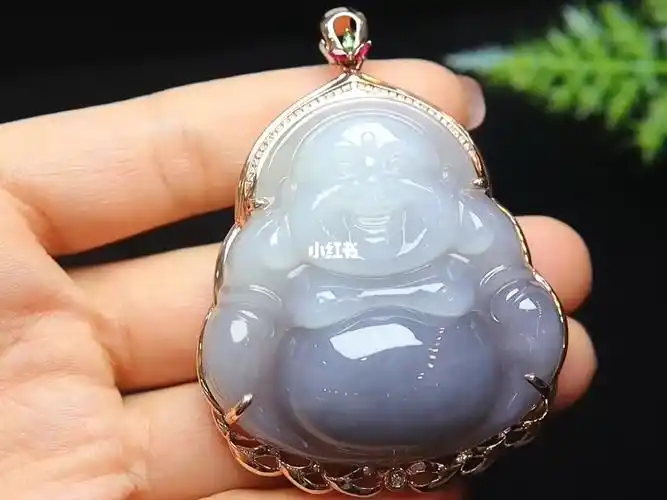 精品和田玉烟紫大佛公吊坠