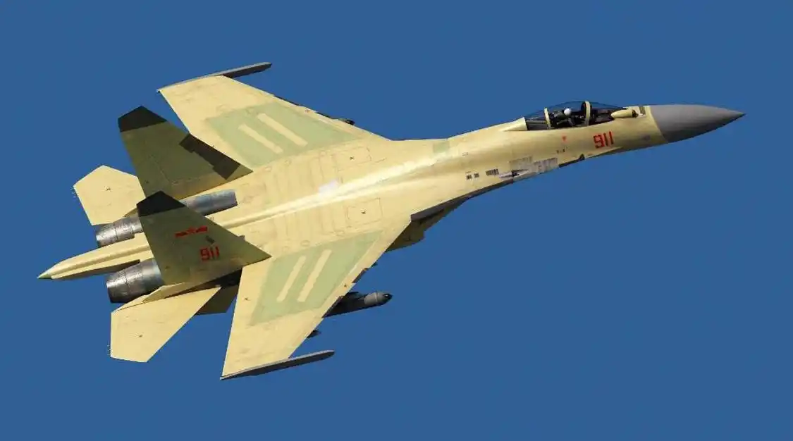 一架白头歼11,降落在了永兴岛,放眼整个南海没对手!