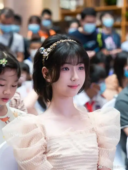 李昕融笑起来真好看##李昕融的日常放送