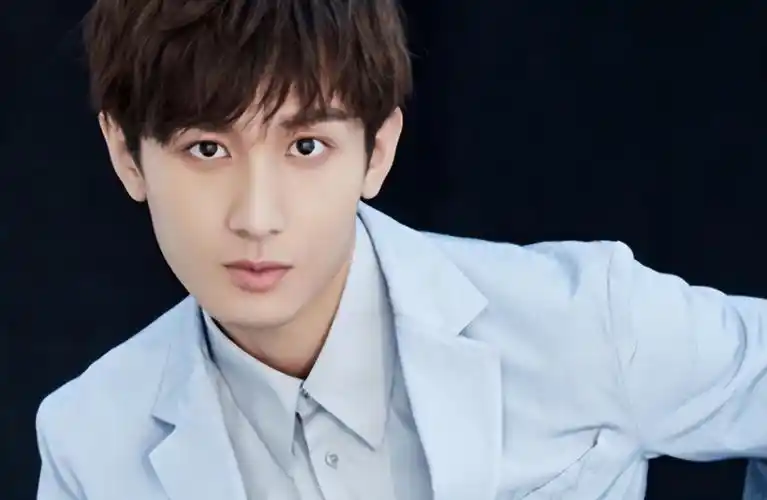 一张嘴毁了一张脸这9位明星告诉你嘴巴能有多拖垮颜值