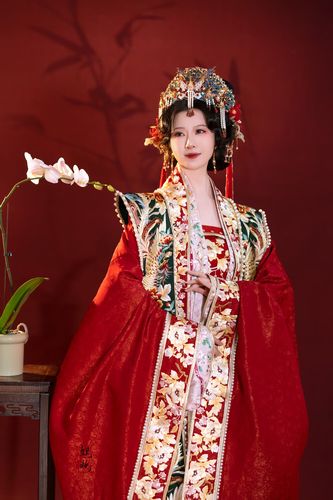 笙冉流行宋制汉服婚服凤冠霞帔女古代宋朝婚礼古装婚纱中式嫁衣 红色
