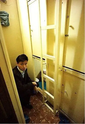 香港的"棺材房"