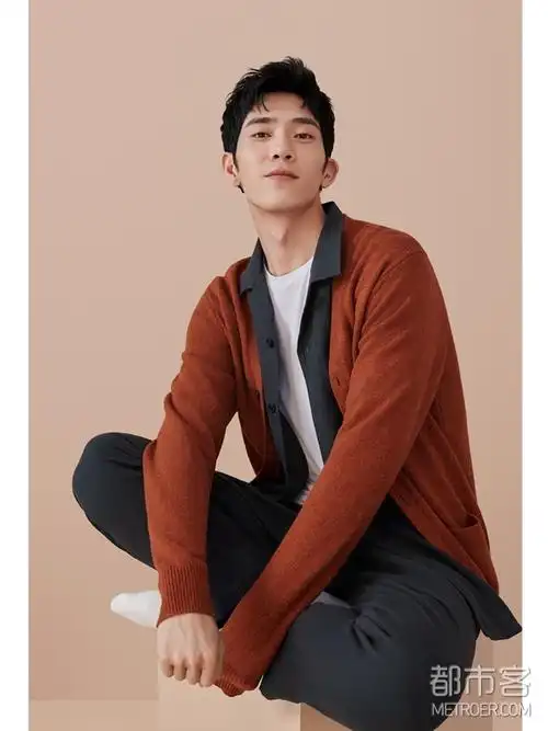 优衣库全球品牌代言人井柏然