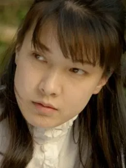 秋月(罗湘晋饰演)