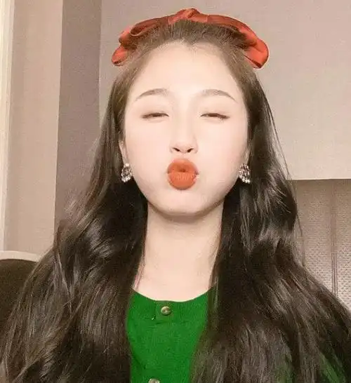 虞书欣短发造型判若两人,这还是我们认识的那个小作精嘛?