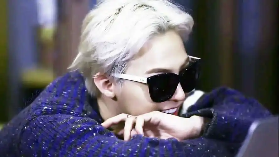 权志龙微信头像