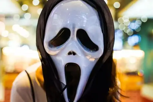 又双叒叕到万圣节确定过眼神让你在朋友圈中杀出一条血路