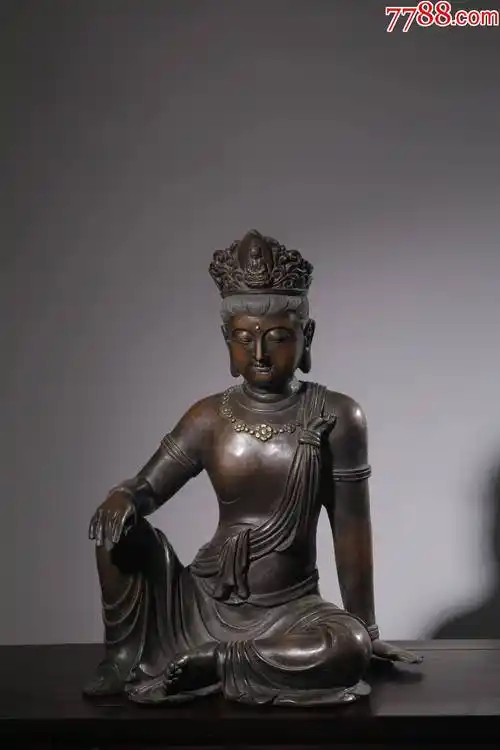 清铜鎏金水月观音坐像