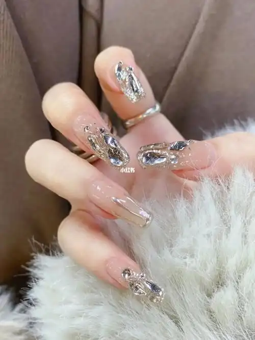 长款秋冬显白美甲