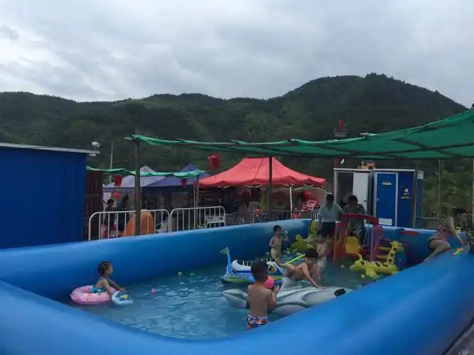 天目山月亮湾水上乐园