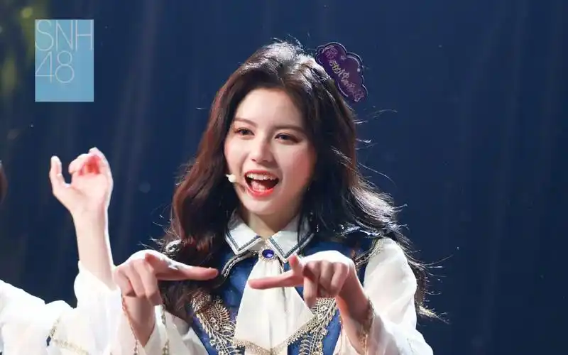 炙热的我们:snh48以三比零战胜了sis,陆婷表演很精彩_哔哩哔哩_bili