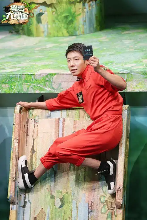 撒贝宁《零零大冒险》自嘲夕阳红 浮夸派影帝