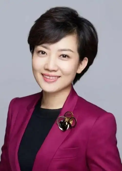 央视主持人王端端那么漂亮,才华也出众,居然没人敢娶,为什么?