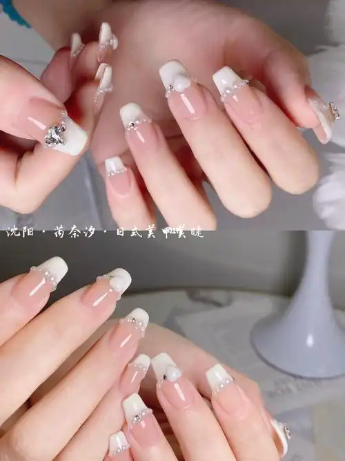 显白时尚的白色法式爱心07珍珠美甲