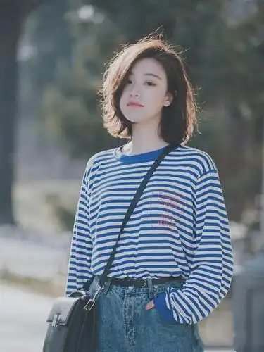 "蓬松短发"好选择,减龄时尚,气质翻倍