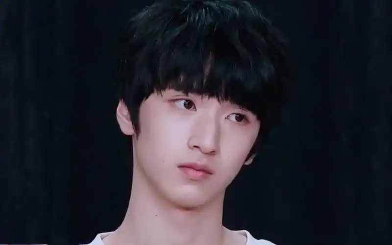 【严浩翔】脸颊痣 泪痣 嘴角痣 颈间痣 谁懂啊啊啊!