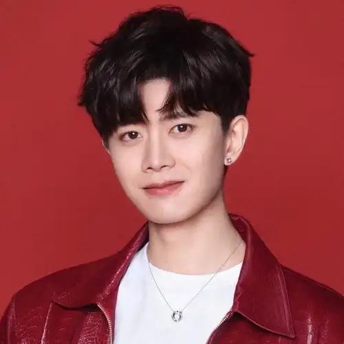 任嘉伦超话头像征集