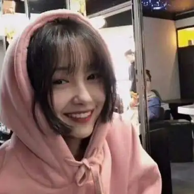 治愈系笑容女生头像