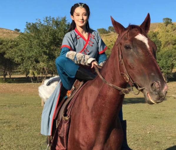 东宫:原定女主是她来饰演,婉拒后成就彭小苒,网友:谢不演之恩