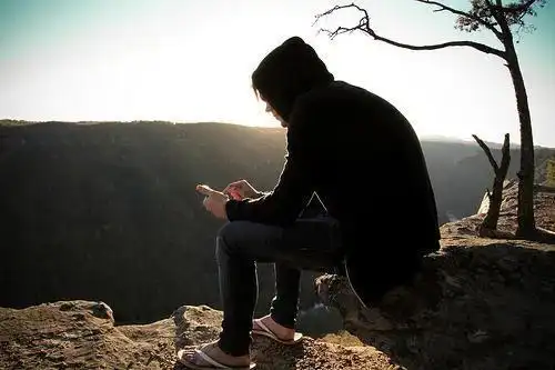 43岁剩男委屈宁愿孤独终老也不娶带2个孩子的女人我有错吗