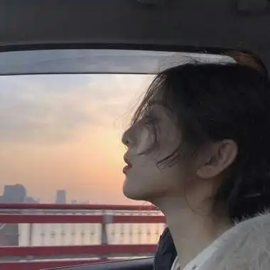 女生仰望天空的头像 高清好看女生抬头仰望的唯美图片头像