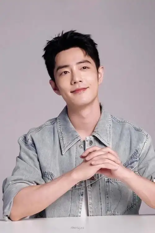 肖战最新照片,战战和牛仔衣适配度好高,太帅了