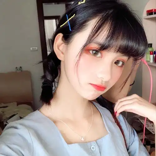 可爱 卖萌 个性 自拍 狗狗 猫猫 森系 背影杀手 侧面 黑白 情头 女生