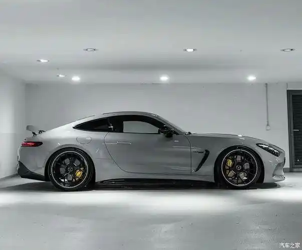 每天认识一辆车奔驰amggt63