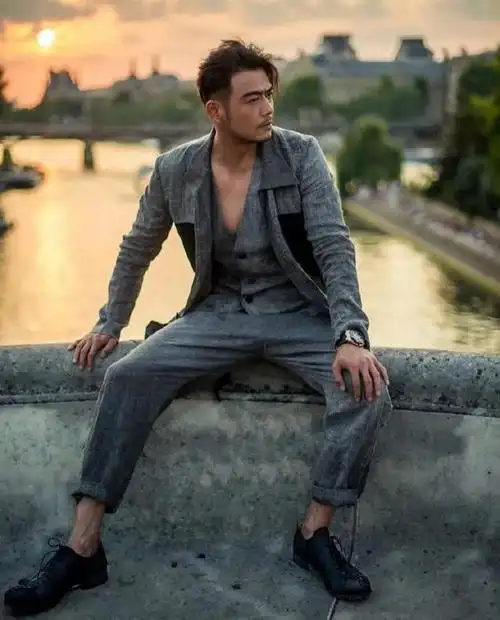 前途无量的"小包总"杨烁,是怎么一步步把自己"作死"的?