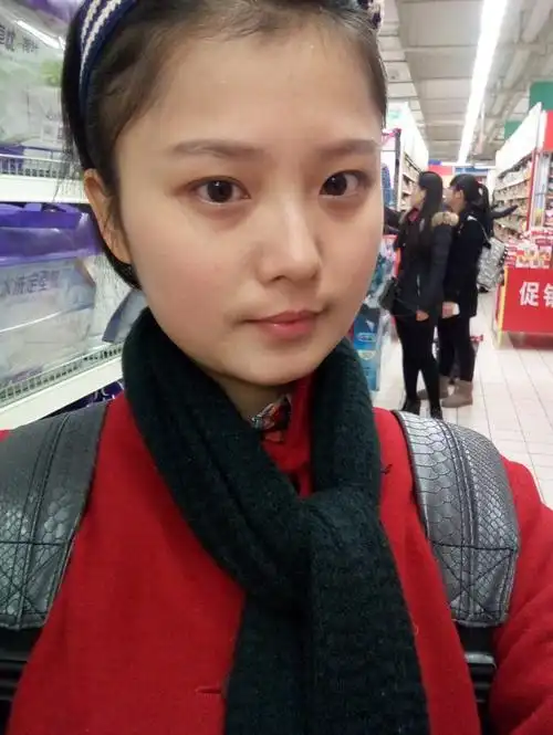 有哪些可爱女生的素颜照